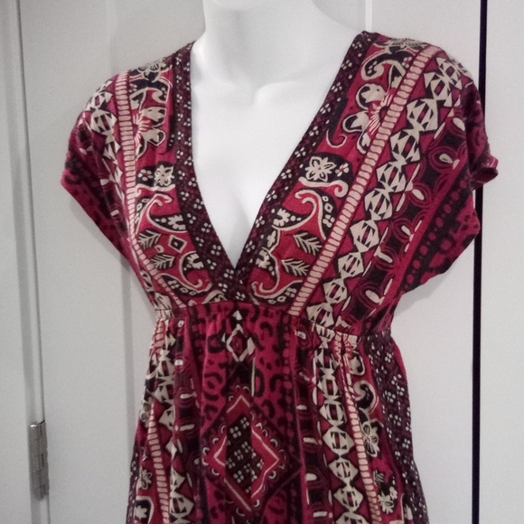 Boho Tunic Dress Plunge Neckline Red/Black Geo Pattern Dolman Sleeve - Picture 1 of 12